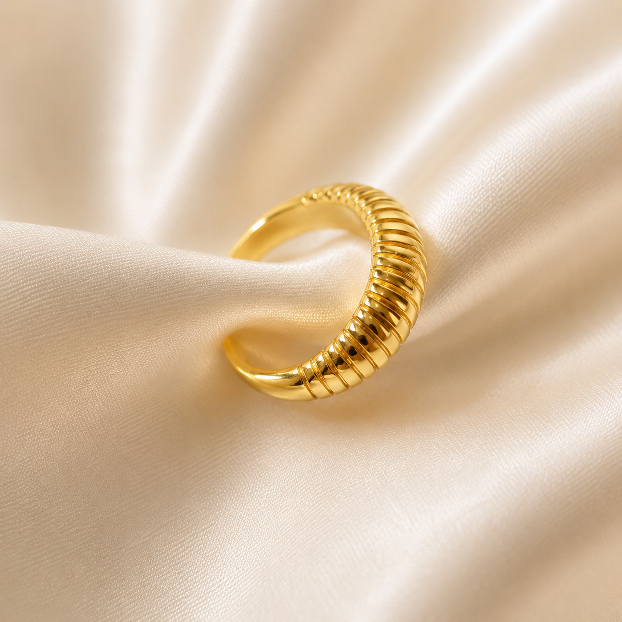 Pinstripe Ring - Gold