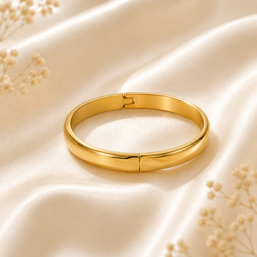 Minimalist Bracelet - Gold