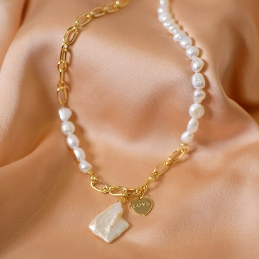 Pearl Pendant Necklace- Gold